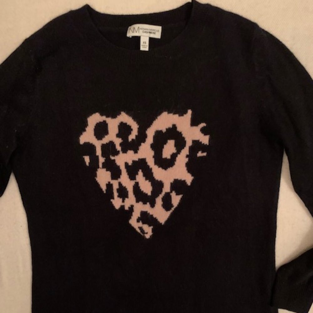 Neiman Marcus Cashmere Sweater Size XS